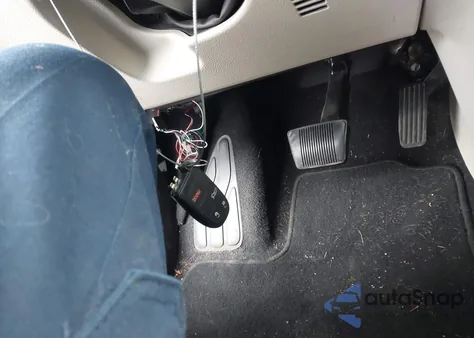 2016 Chrysler 200 Limited Platinum из США, поврежденный, VIN 1C3CCCAB0GN192012